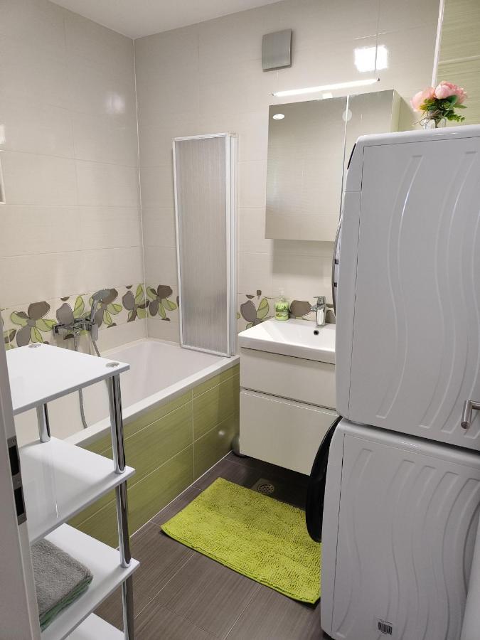 Family Apartment Moravske Toplice Bagian luar foto