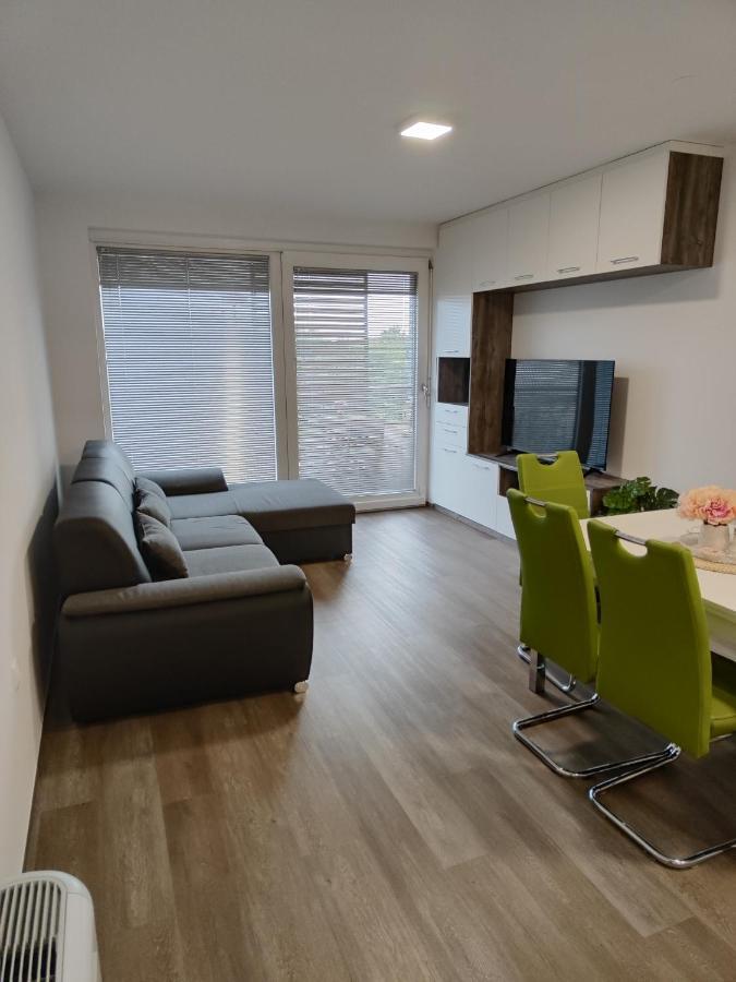 Family Apartment Moravske Toplice Bagian luar foto