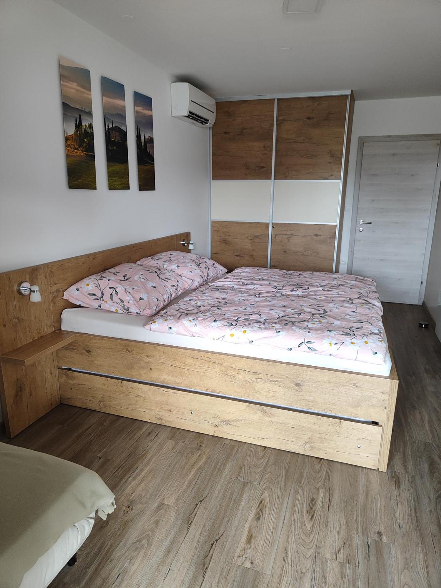 Family Apartment Moravske Toplice Bagian luar foto